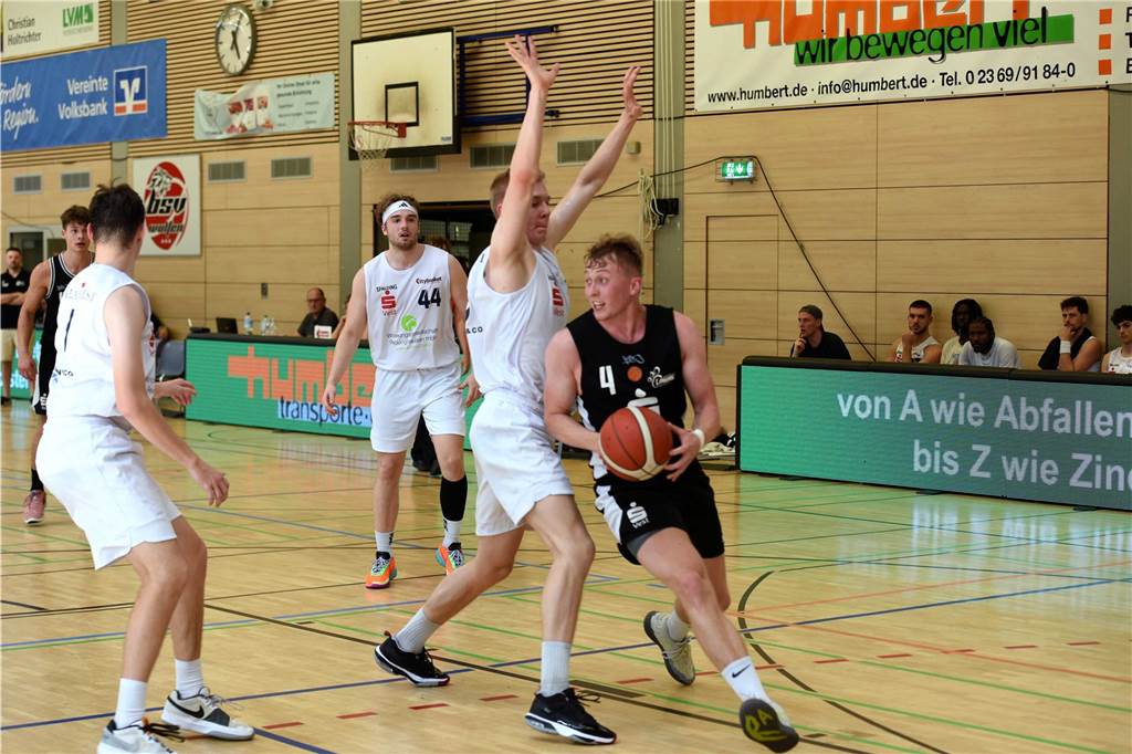 Vest-Cup 2024, Spiel um Platz drei, Citybasket RE - Hertener Löwen 49:60 (31:41)