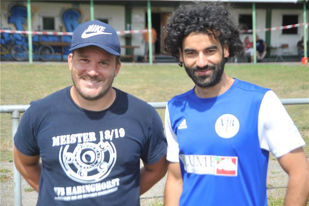 Der VfB Habinghorst bekommt einen Regionalliga-Spieler VfB-Coach Olschewski mit Neuzugang Oilid Hammouda.