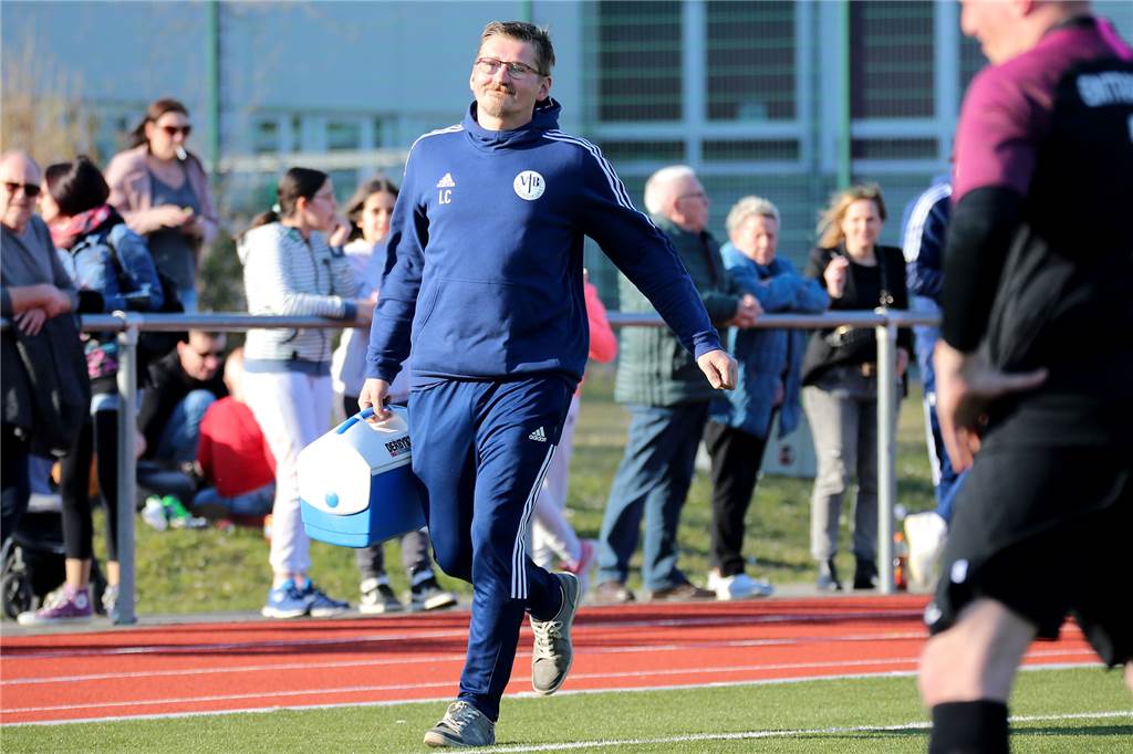 Kreispokal: Mächtiger Gegner grätscht beim Duell des VfB Habinghorst mit DSC Wanne rein VfB-Geschäftsführer Lucas Cyl.