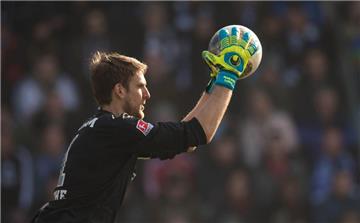 VfL-Kapitän Andreas Luthe will zum Wochenende wieder ins Torwarttraining einsteigen.