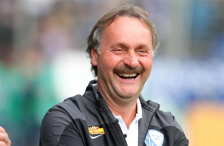 Sportvorstand Hochstätter: "Richtig guter Fußball" VfL-Trainer Peter Neururer freut sich auf die große Kulisse.