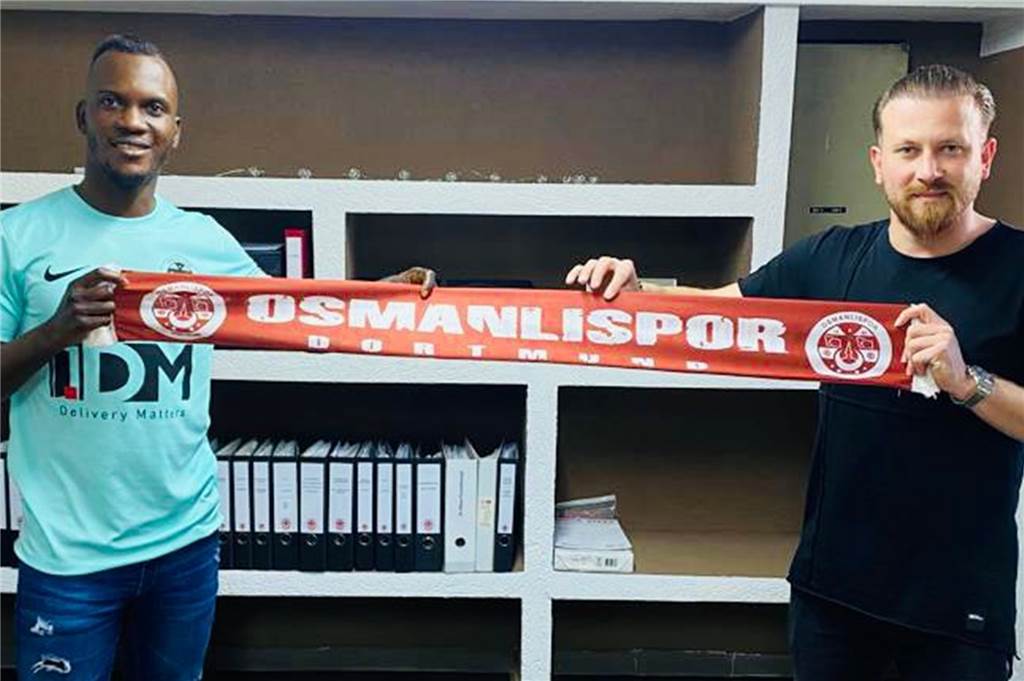 Osmanlispor holt zehn Neue – einer spielte in der BVB-Jugend und stieg mit RW Essen auf Victor Huschka (l.) gab Tolga Porsuk (r.) und Osmanlispor Dortmund seine Zusage.