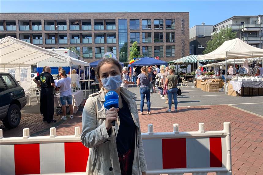Viel los bei Impfaktion in Ickern: Wir berichten in einer Live-Sendung Viel Betrieb bei herrlichem Sonnenschein am Freitagvormittag auf dem Ickerner Marktplatz: 150 Impfdosen stehen hier zur Erstimpfung gegen Corona zur Verfügung, ohne Termin, ohne Anmeldung.