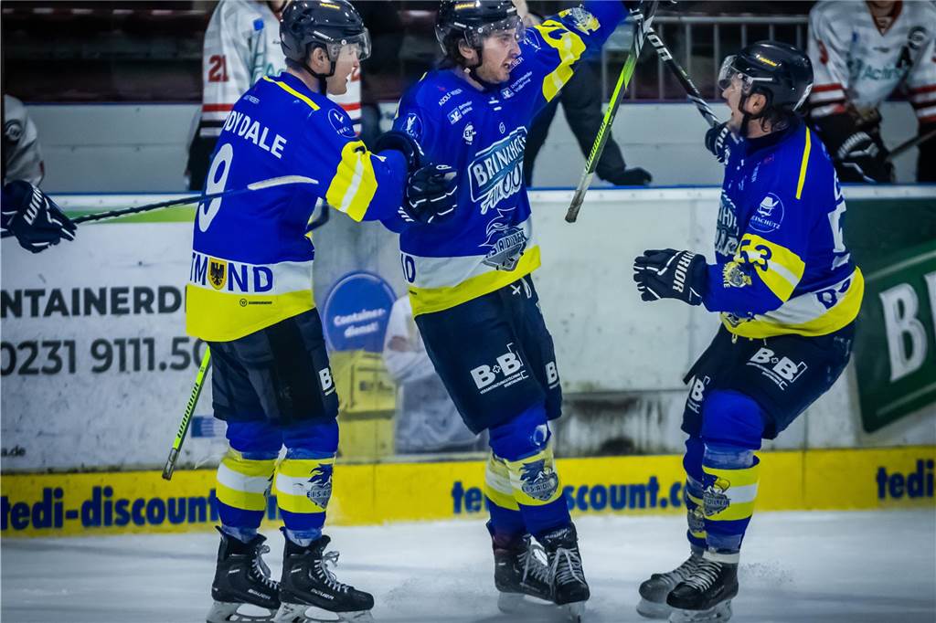 Viel dramatischer ging es kaum. Im entscheidenden Spiel fünf drehen die Eisadler Dortmund im letzten Drittel auf und ziehen ins Playoff-Finale ein.