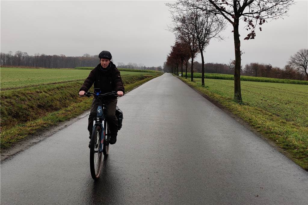 „SteverLandRoute“: Mit dem Rad von der Quelle bis zur Mündung Viel Land, wenig Verkehr. Auf der "SteverLandRoute" kann man gut mal für ein paar Stunden die Seele baumeln lassen. Ab Kilometer 60 wurde die Tour für uns allerdings auch zu einer Frage des Willens.