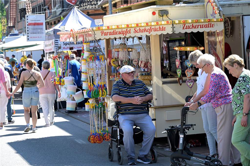 Viel los war beim Maimarkt in Nordkirchen