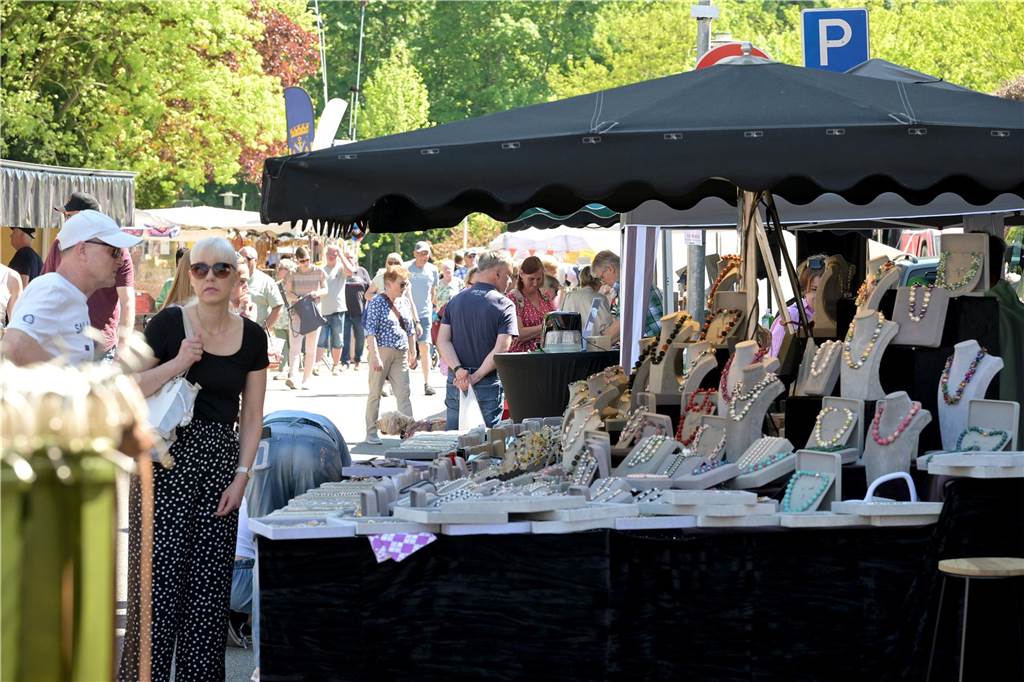Viel los war beim Maimarkt in Nordkirchen