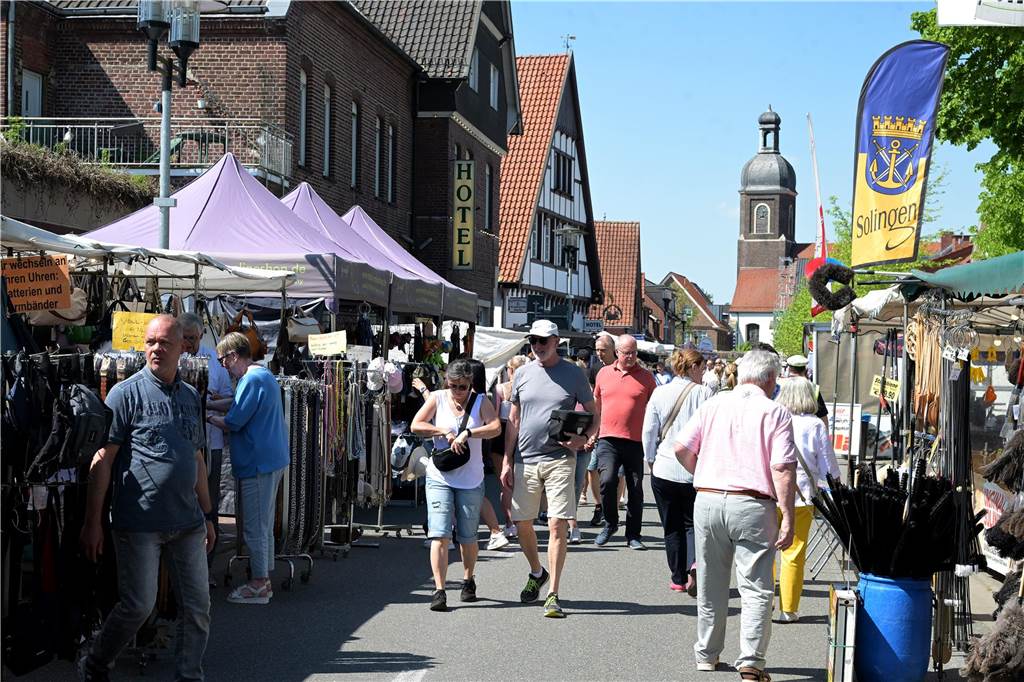 Viel los war beim Maimarkt in Nordkirchen