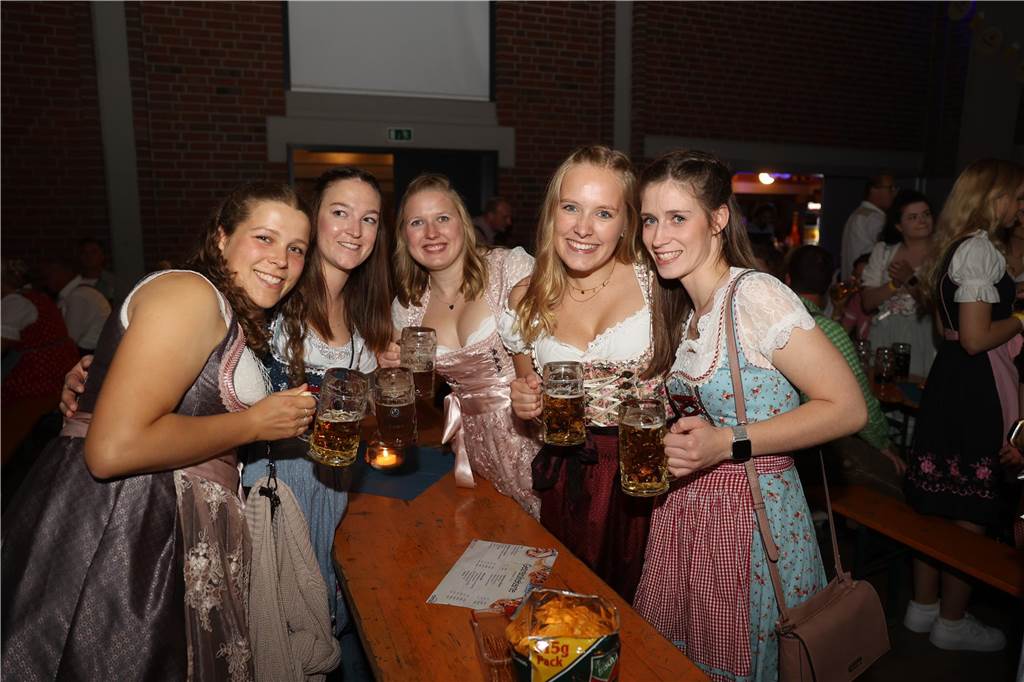 Viel los war beim Oktoberfest in Olfen.