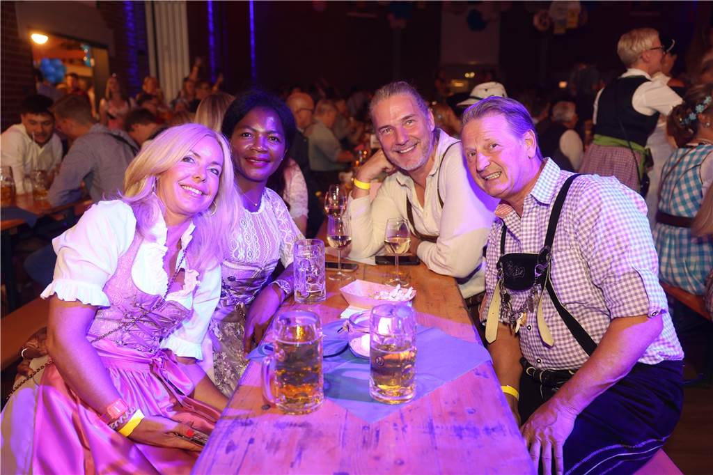 Viel los war beim Oktoberfest in Olfen.