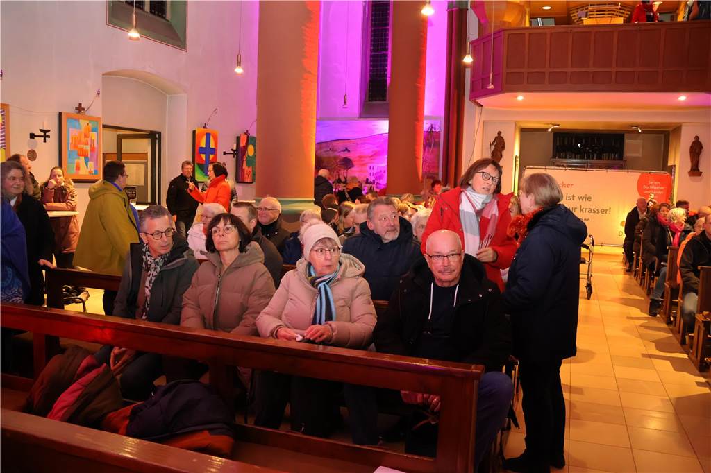Spendenkonzert für das HUB Erle: Wir zeigen die besten Bilder Viel musikalisches Talent konnte man beim Spendenkonzert für das HUB Erle am Samstagabend in der Silvesterkirche erkennen. Zur Freude des zahlreich erschienenen Publikums.