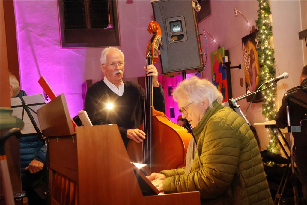 Spendenkonzert für das HUB Erle: Wir zeigen die besten Bilder Viel musikalisches Talent konnte man beim Spendenkonzert für das HUB Erle am Samstagabend in der Silvesterkirche erkennen. Zur Freude des zahlreich erschienenen Publikums.