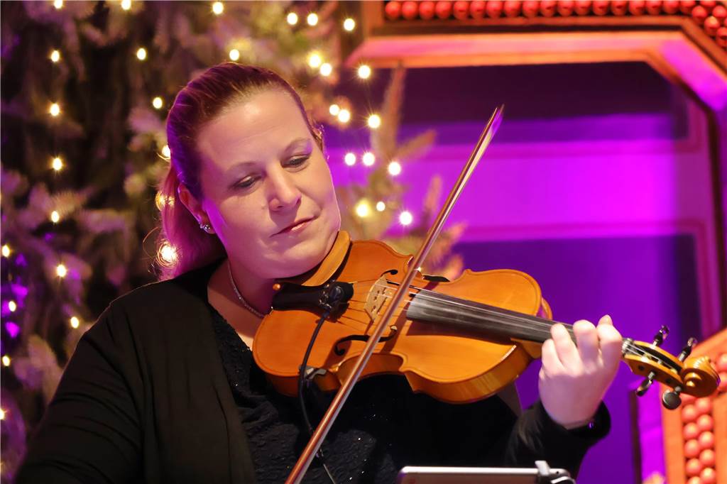 Spendenkonzert für das HUB Erle: Wir zeigen die besten Bilder Viel musikalisches Talent konnte man beim Spendenkonzert für das HUB Erle am Samstagabend in der Silvesterkirche erkennen. Zur Freude des zahlreich erschienenen Publikums.