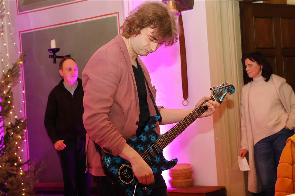 Spendenkonzert für das HUB Erle: Wir zeigen die besten Bilder Viel musikalisches Talent konnte man beim Spendenkonzert für das HUB Erle am Samstagabend in der Silvesterkirche erkennen. Zur Freude des zahlreich erschienenen Publikums.