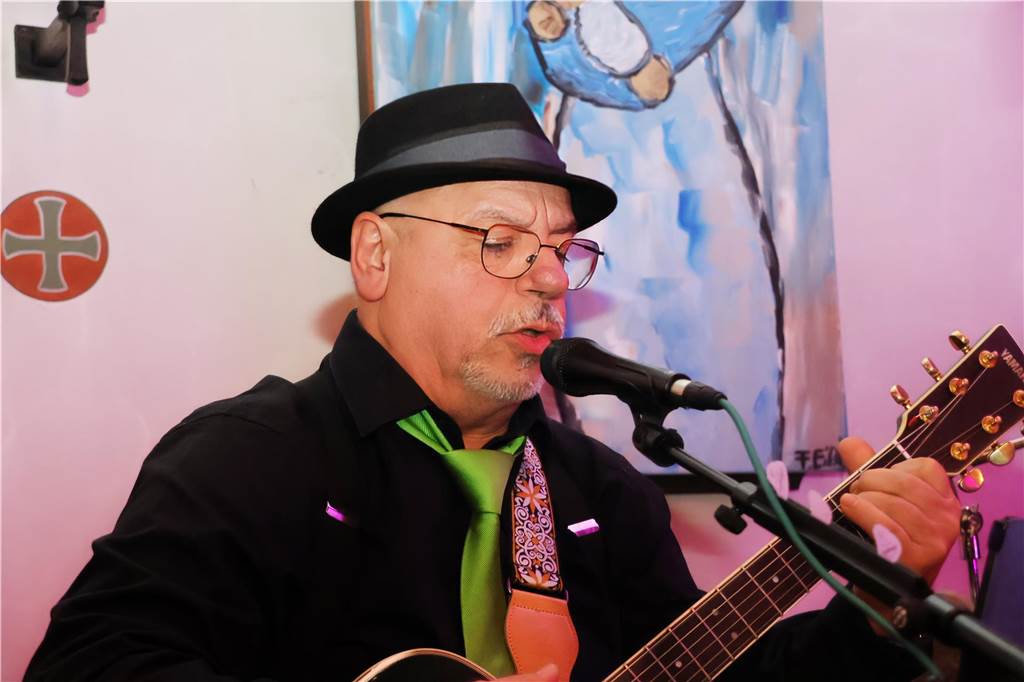 Spendenkonzert für das HUB Erle: Wir zeigen die besten Bilder Viel musikalisches Talent konnte man beim Spendenkonzert für das HUB Erle am Samstagabend in der Silvesterkirche erkennen. Zur Freude des zahlreich erschienenen Publikums.