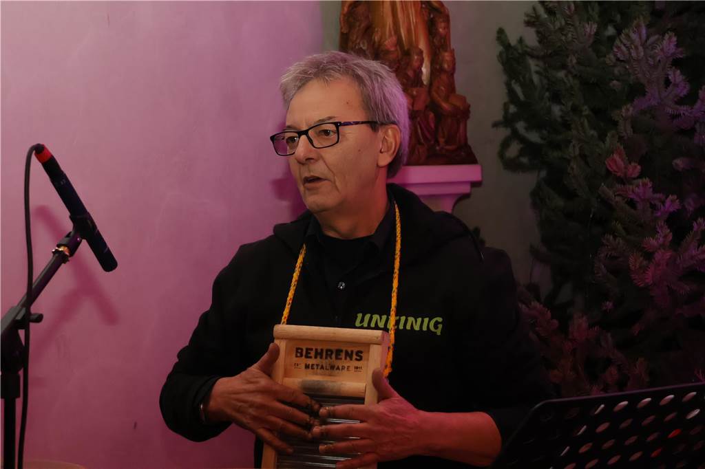 Spendenkonzert für das HUB Erle: Wir zeigen die besten Bilder Viel musikalisches Talent konnte man beim Spendenkonzert für das HUB Erle am Samstagabend in der Silvesterkirche erkennen. Zur Freude des zahlreich erschienenen Publikums.