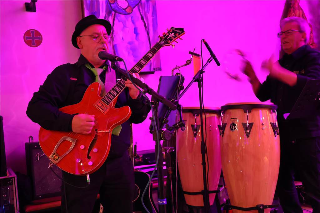 Spendenkonzert für das HUB Erle: Wir zeigen die besten Bilder Viel musikalisches Talent konnte man beim Spendenkonzert für das HUB Erle am Samstagabend in der Silvesterkirche erkennen. Zur Freude des zahlreich erschienenen Publikums.
