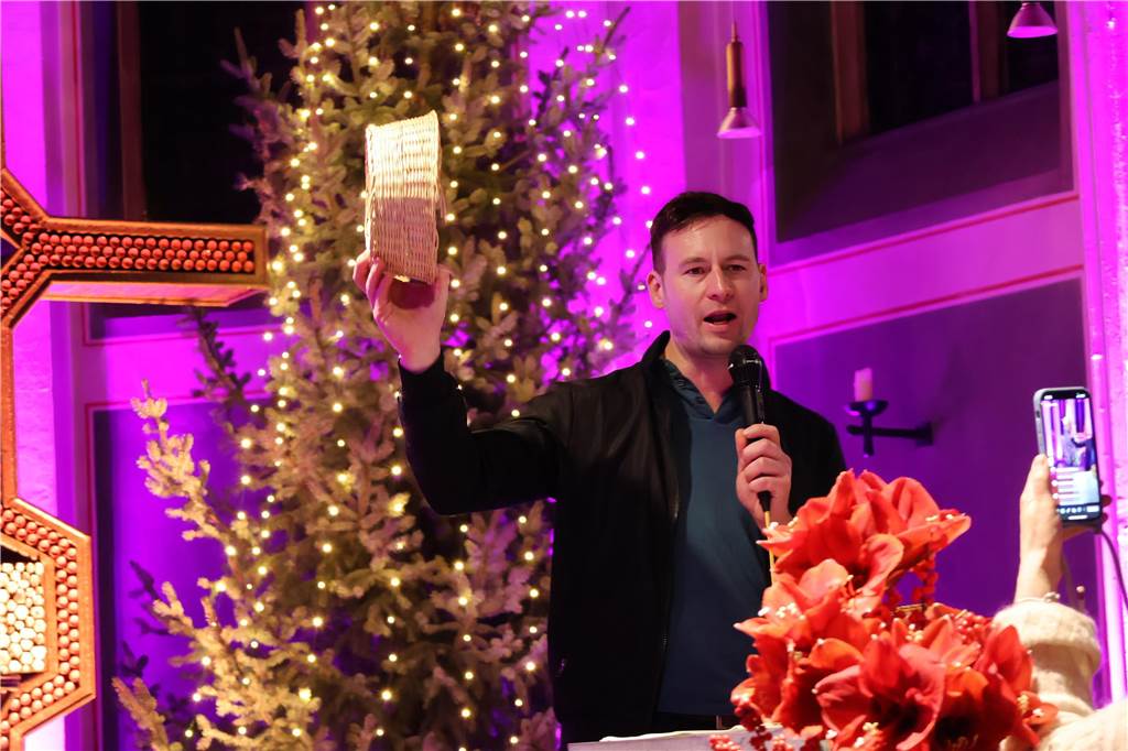 Spendenkonzert für das HUB Erle: Wir zeigen die besten Bilder Viel musikalisches Talent konnte man beim Spendenkonzert für das HUB Erle am Samstagabend in der Silvesterkirche erkennen. Zur Freude des zahlreich erschienenen Publikums.