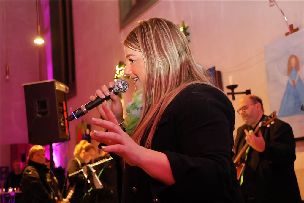 Spendenkonzert für das HUB Erle: Wir zeigen die besten Bilder Viel musikalisches Talent konnte man beim Spendenkonzert für das HUB Erle am Samstagabend in der Silvesterkirche erkennen. Zur Freude des zahlreich erschienenen Publikums.