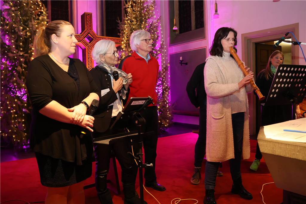 Spendenkonzert für das HUB Erle: Wir zeigen die besten Bilder Viel musikalisches Talent konnte man beim Spendenkonzert für das HUB Erle am Samstagabend in der Silvesterkirche erkennen. Zur Freude des zahlreich erschienenen Publikums.