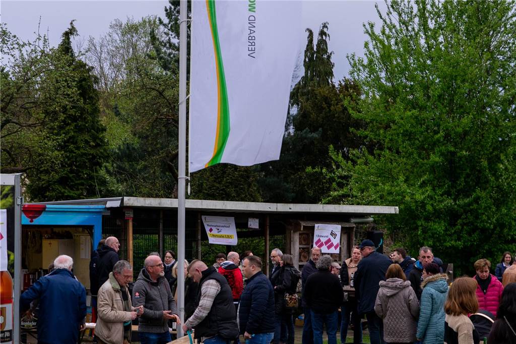 Viel Spaß hatten die Besucherinnen und Besucher des Osterfeuers der Siedlergemeinschaft Steinkamp.