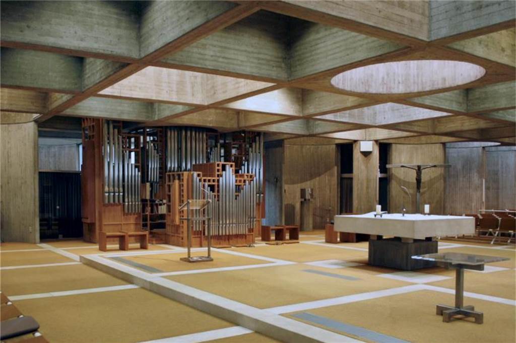Nächste Kirche unter Denkmalschutz: Aber Politik spottet über das Dach Ausstattungsmerkmale im Inneren