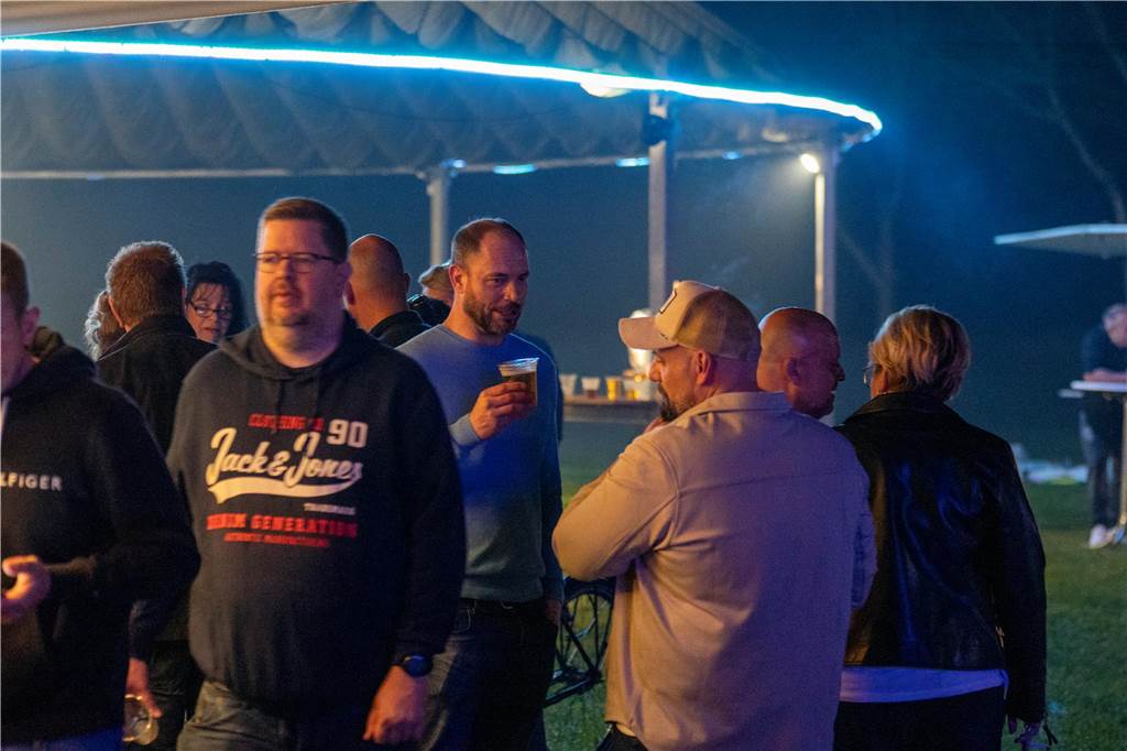 Viele Besucher haben zusammen in Selm in den Mai getanzt.