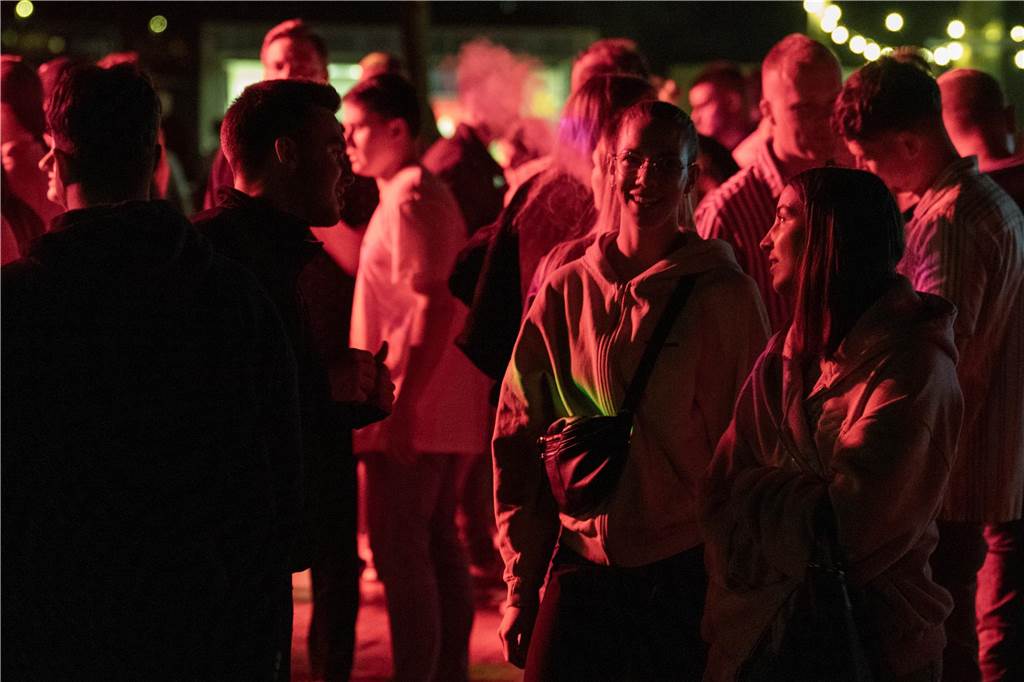 Viele Besucher haben zusammen in Selm in den Mai getanzt.