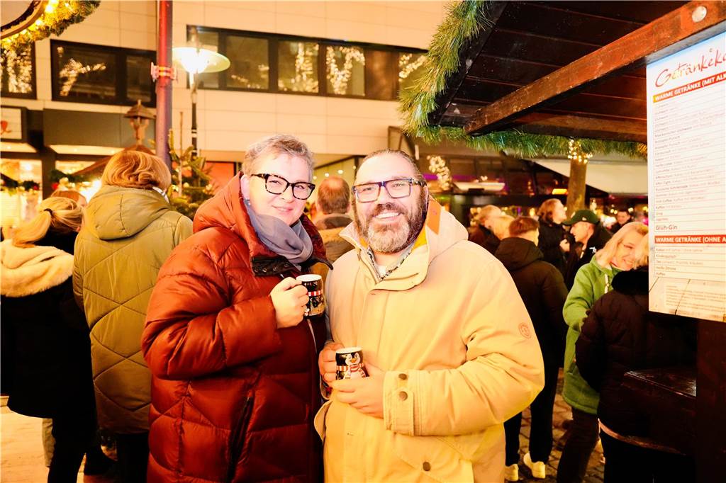 Viele Besucher kamen auch am Mittwoch (11.12.) wieder zum Dortmunder Weihnachtsmarkt, um die besondere Atmosphäre zu genießen.