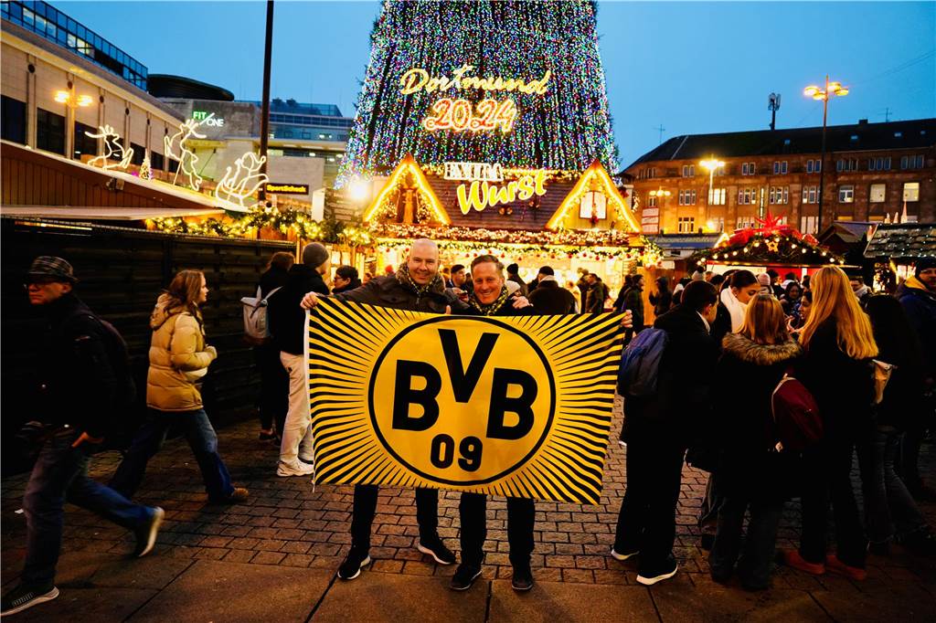 Viele Besucher kamen auch am Mittwoch (11.12.) wieder zum Dortmunder Weihnachtsmarkt, um die besondere Atmosphäre zu genießen.
