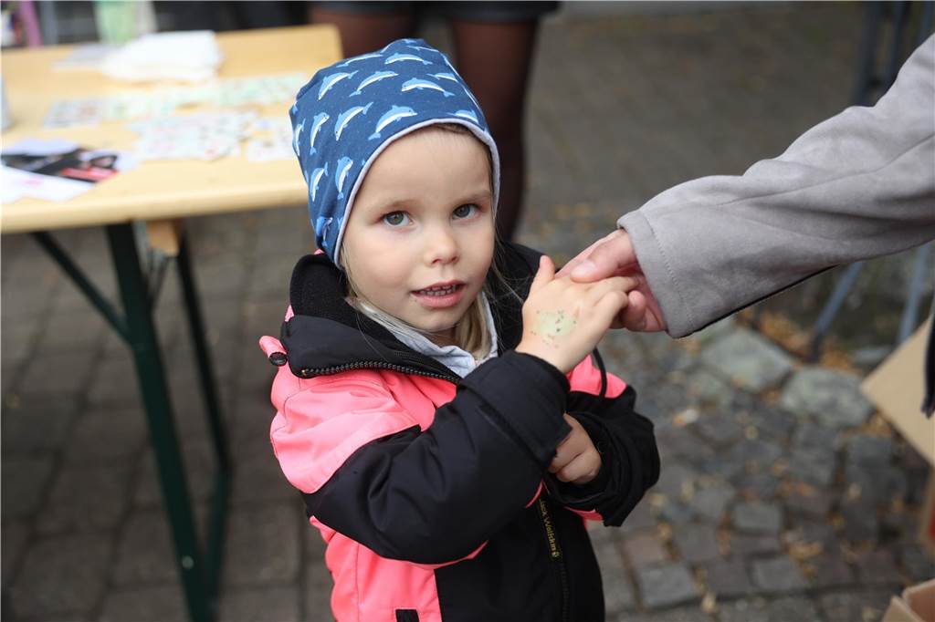Viele Besucher zog der Olfener Herbst in die Innenstadt und auf den Marktplatz. Das neue Konzept hat sich bewährt Und ein Promi schaute auch vorbei.