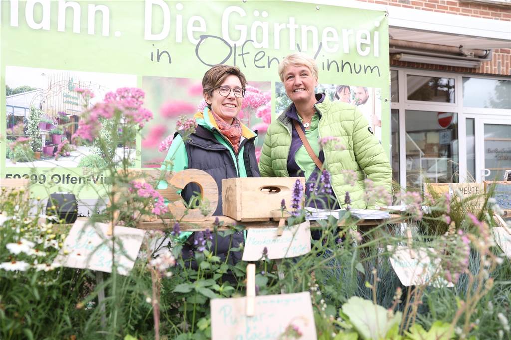 Viele Besucher zog der Olfener Herbst in die Innenstadt und auf den Marktplatz. Das neue Konzept hat sich bewährt Und ein Promi schaute auch vorbei.