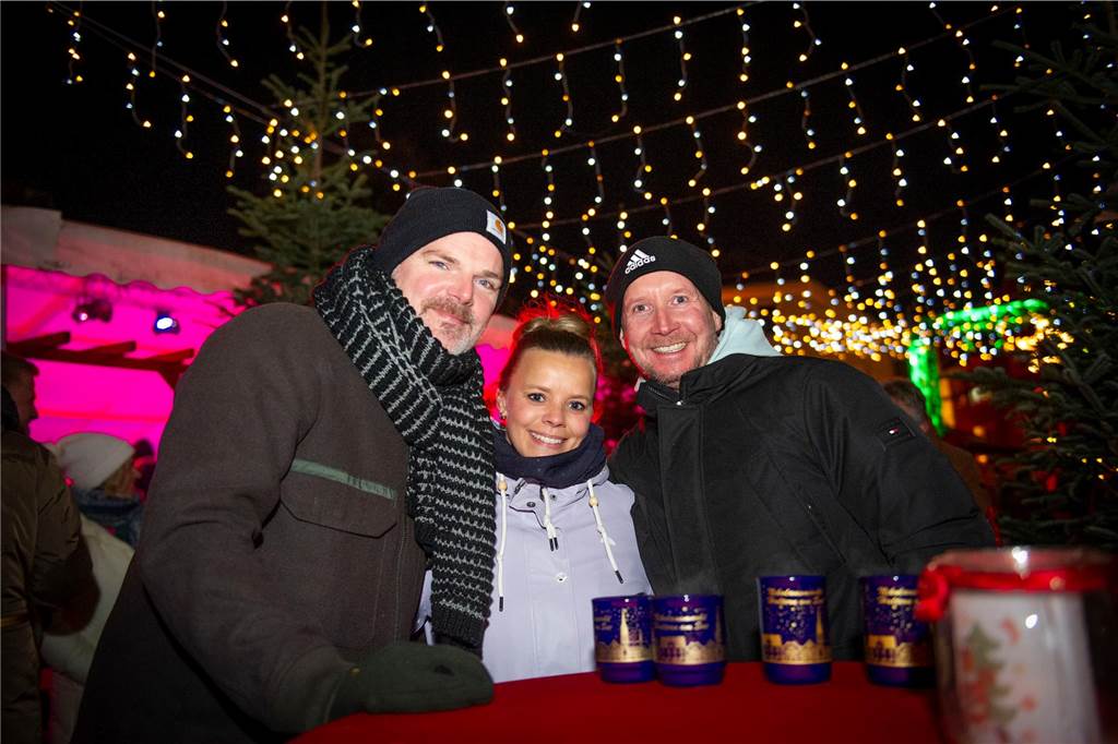Gäste auf dem Nikolausmarkt