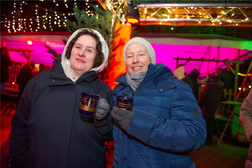 Gäste auf dem Nikolausmarkt