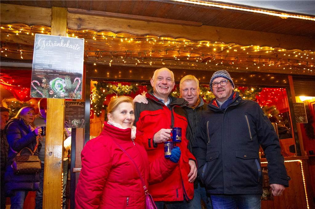Gäste auf dem Nikolausmarkt