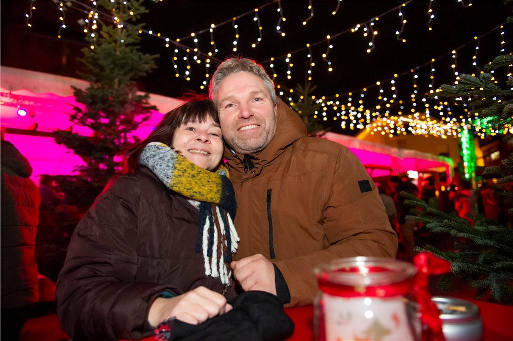 Gäste auf dem Nikolausmarkt