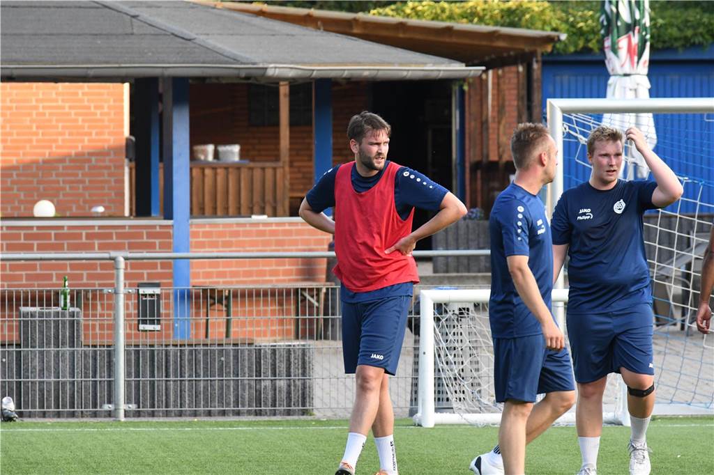 Viele Bilder vom Trainingsauftakt des BV Lünen.
