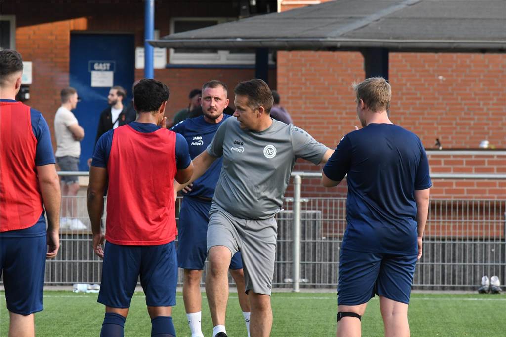Viele Bilder vom Trainingsauftakt des BV Lünen.
