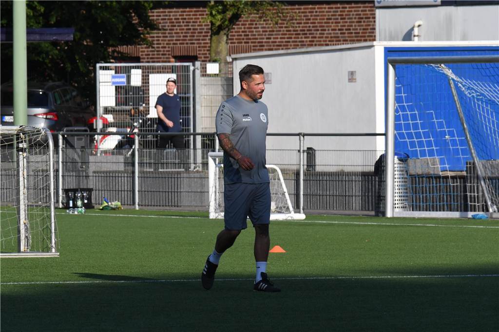 Viele Bilder vom Trainingsauftakt des BV Lünen.