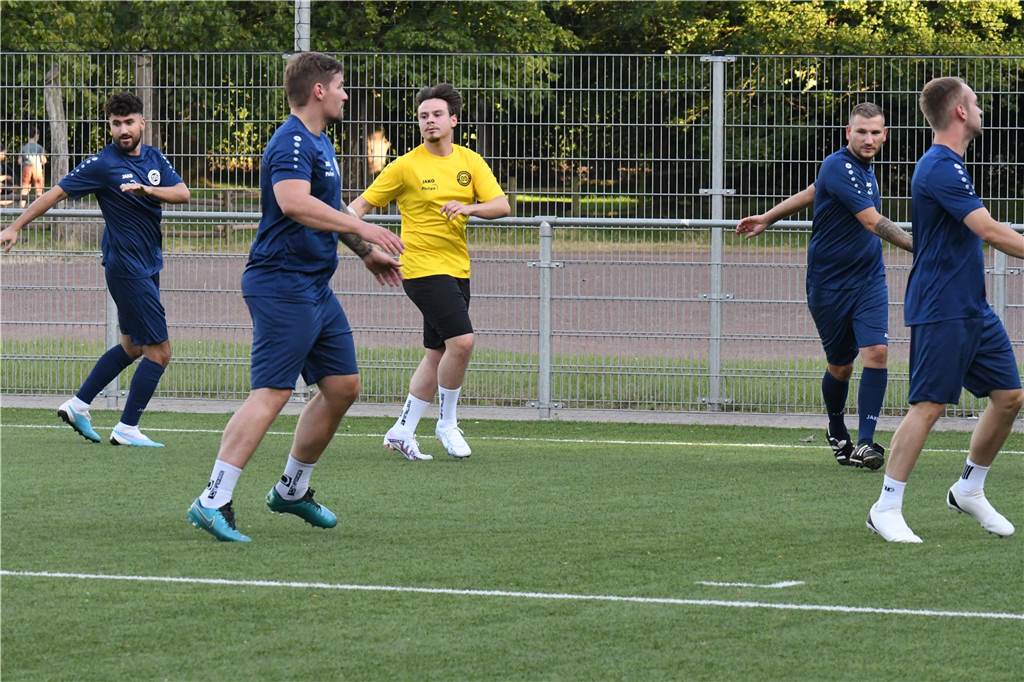 Viele Bilder vom Trainingsauftakt des BV Lünen.