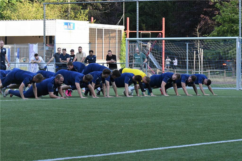 Viele Bilder vom Trainingsauftakt des BV Lünen.
