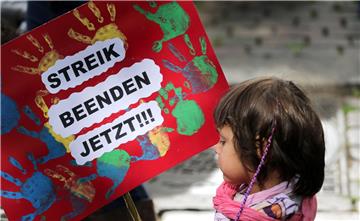 Viele Dorstener wünschen sich, dass der Streik der Erzieher endlich ein Ende findet. Die verärgerten Stimmen werden lauter.  
