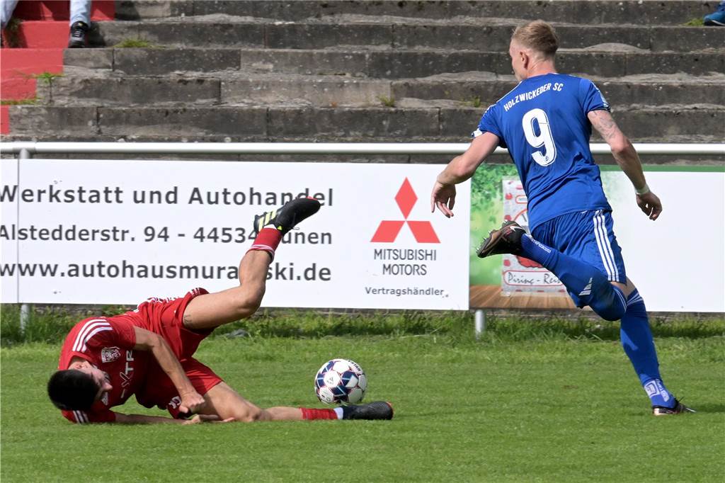 Viele Fotos vom Duell zwischen Lüner SV und Holzwickeder SC (0:3).