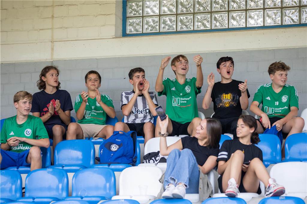 Viele Fotos vom HSC-Sieg gegen den Hombrucher SV.