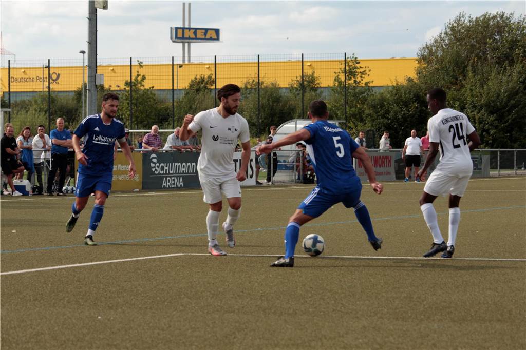 Viele Fotos vom Meisterschaftsspiel zwischen dem Königsborner SV und YEG Hassel (6:1).