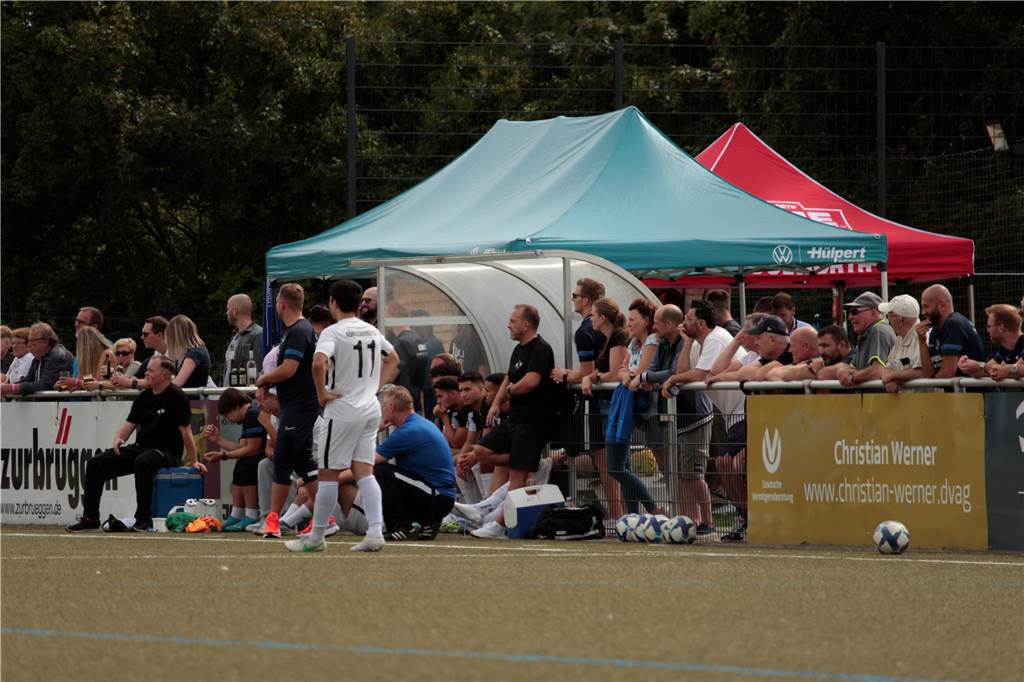 Viele Fotos vom Meisterschaftsspiel zwischen dem Königsborner SV und YEG Hassel (6:1).