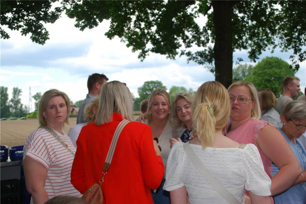 Viele Fotos vom Schützenfest Graes, bei dem sich Frank Hüntler nach dem 422 Schuss den Königstitel sicherte.