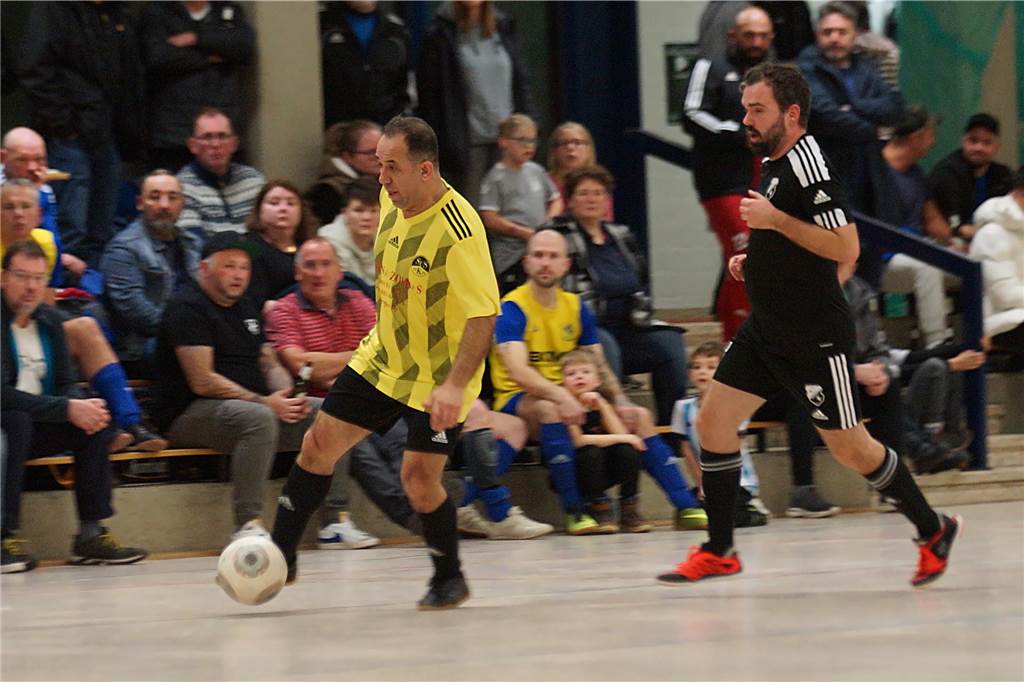 Viele Impressionen vom BKM-Mannesmann-Cup des BSV Heeren. Bei den Alten Herren hat sich der Kamener SC durchgesetzt.
