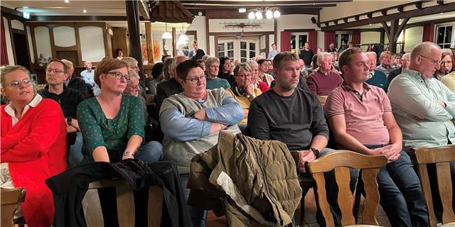 Hitzige Gemüter: Kontroverse Diskussion zu möglicher Straßenumbenennung