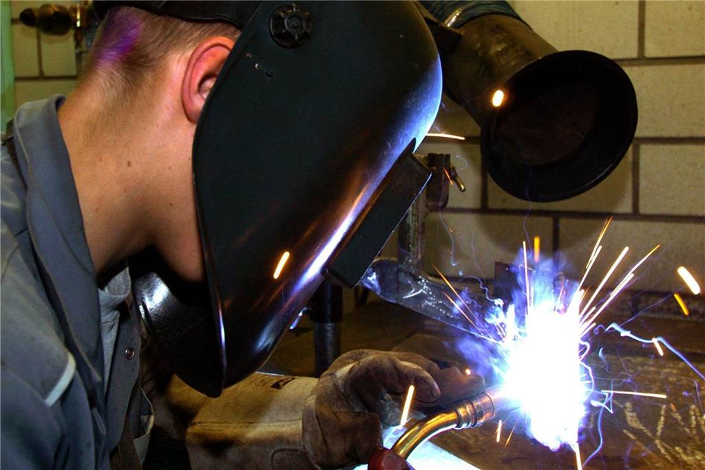 Ausbildung in Werne: Wo gibt’s noch freie Stellen, wo ist alles dicht? Viele Lehrstellen in Werne sind bereits besetzt. Die Firma Euroroll sucht aber u. a. noch Industriemechaniker.